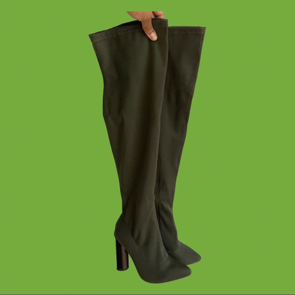 Women’s thigh boot